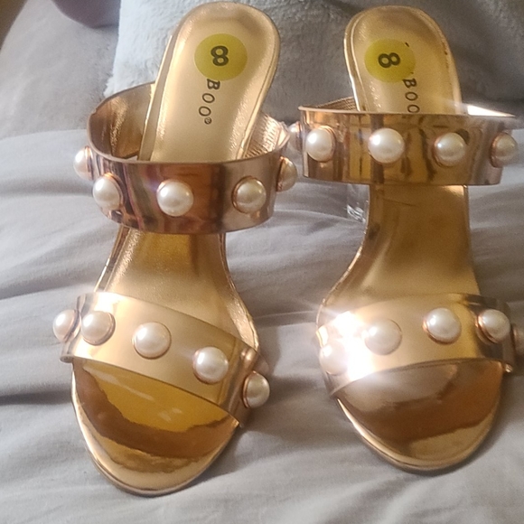 Shoes - Picture 5 of 5